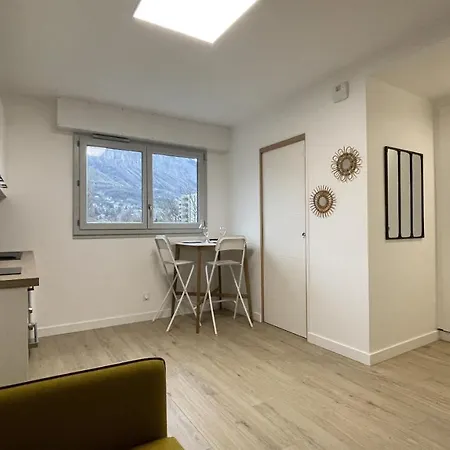 Apartment L'innovale - Inria / Naver Labs